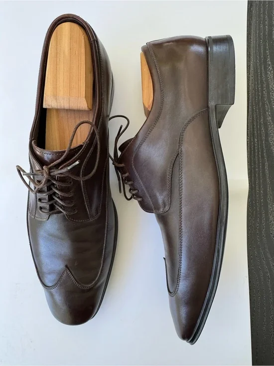 Salvatore Ferragamo Men's Lace-Up Oxford in Dark Brown
