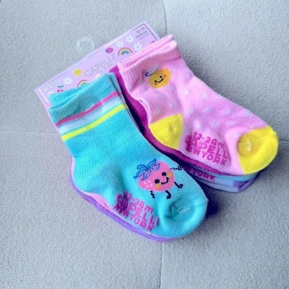 NWT Capelli New York bundle of 10 pairs socks  size 12-24 months