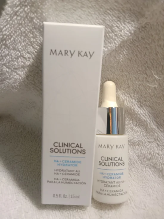 Mary Kay Clinical Solutions Hydrator Bottle - White & Silver