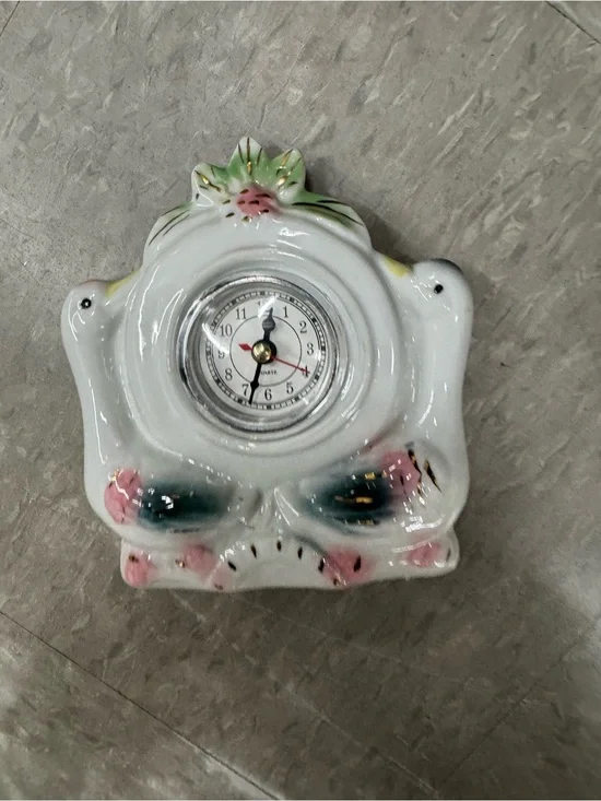 Ceramic Swan Floral Accent Clock - White and Pink new