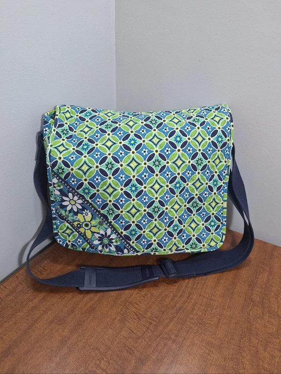 Vera Bradley Messenger Bag Adj  Blue Green Daisy Daisy Travel Laptop Retired