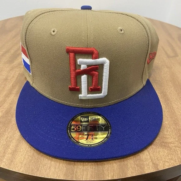 New Era Dominican Republic Flag WBC‎ 59Fifty Fitted Hat Khaki 2-Tone Size 7 3/4