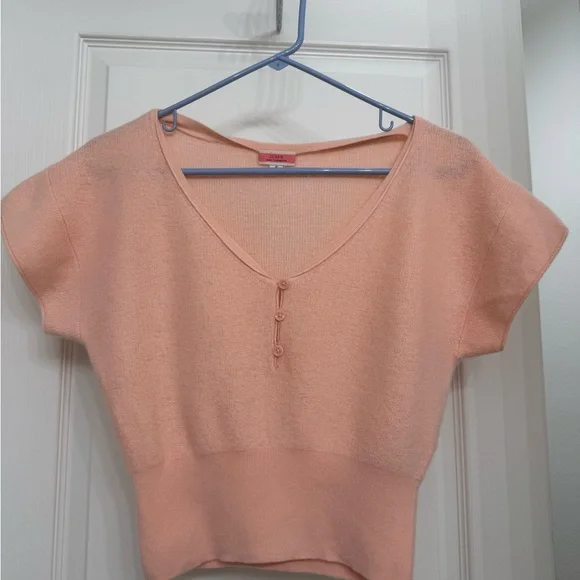 Peach Featherweight cashmere V-neck T-shirt