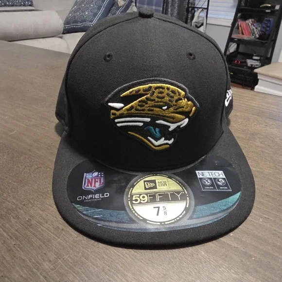 New Era 59FIFTY‎ Jacksonville Jaguars NFL Black Fitted Hat Size 7 5/8
