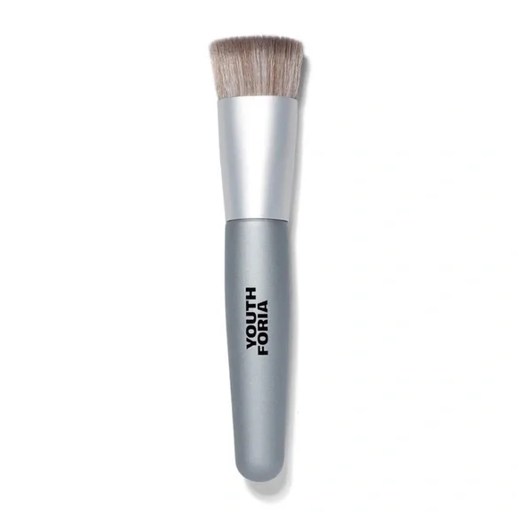 Youthforia Oval Foundation Brush blend buff narrow width control coverage NEW