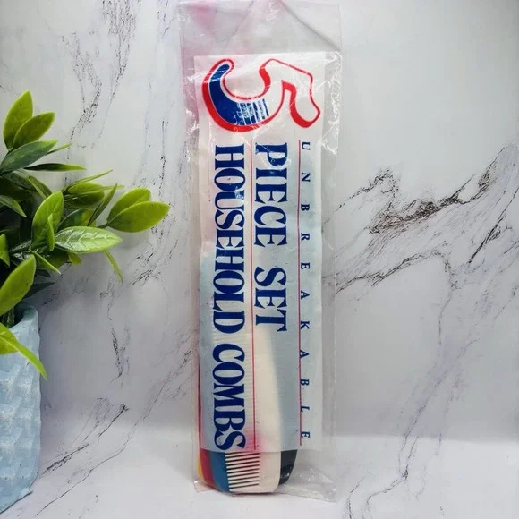 Vintage Unbreakable Combs 5 Piece Household Combs New Sealed‎