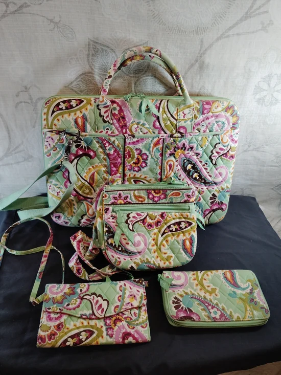 Vera Bradley 4pc Mint Green& Pink Paisley Quilted  Set