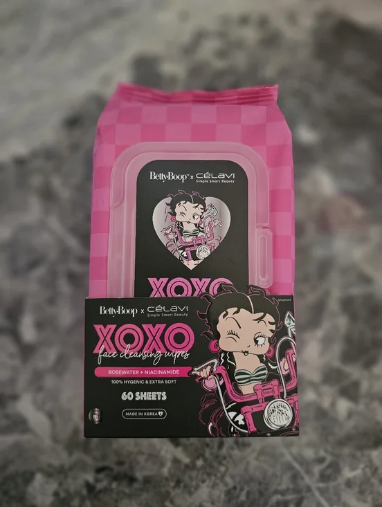 Betty Boop makeup remover tissue pack
