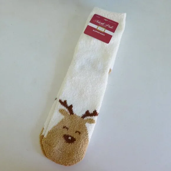 NWT cozy fuzzy plush reindeer novelty socks kids shoe size 11-4