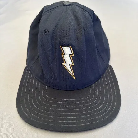Vintage New Era Pro Model Los Angeles / San Diego Chargers Thunderbolt 7 1/4 USA