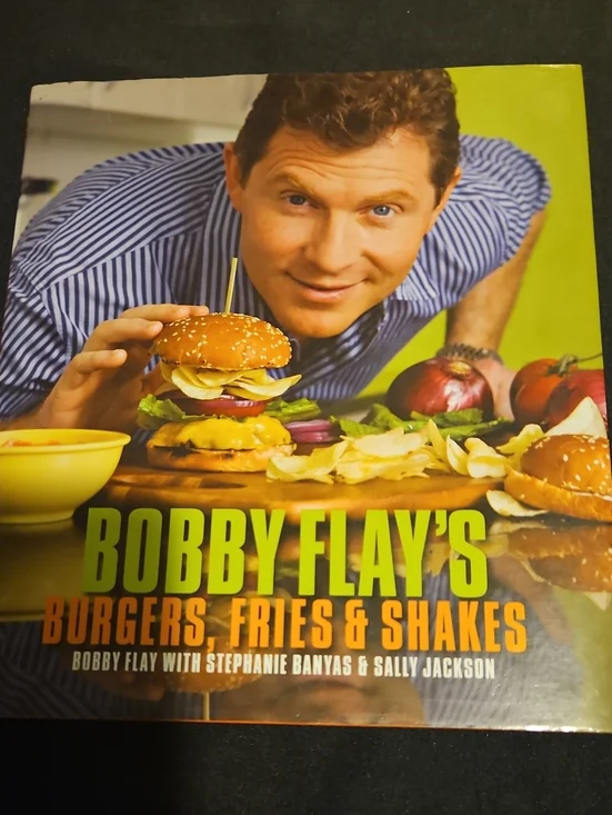 Bobby Flay's Burgers, Fries & Shakes Cookbook - Green Cover