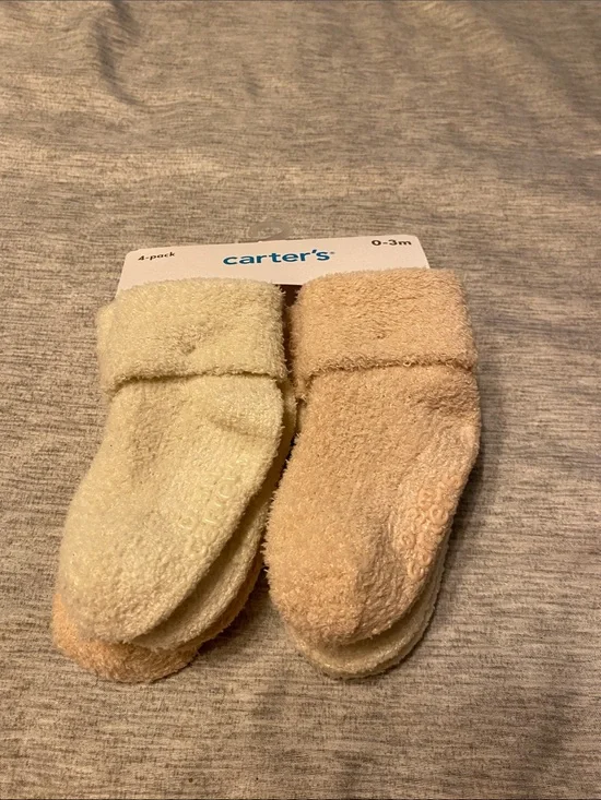Carter's Cozy Chenille Off-White & Beige Baby Socks Sz 0-3 months NWT