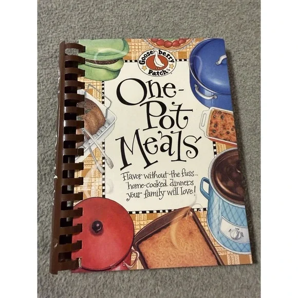 Gooseberry Patch One-Pot Meals Cookbook Spiral Bound Book Collectible Country