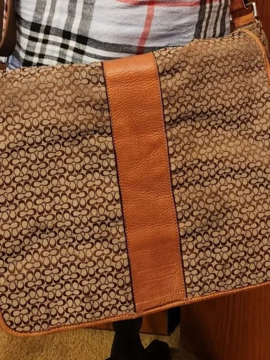 COACH Hudson XL Messenger bag/computer bag/travel bag signature C with vachetta