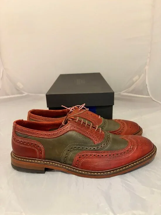 Allen Edmonds Jingle Bell Wingtip Mok Leather Mens dress shoe size 9.5 new