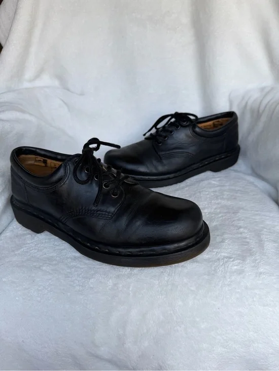Dr. Martens 8053 11849 Nappa Classic 5-Eye - Unisex Men's 10 Woman's 11 EU 43