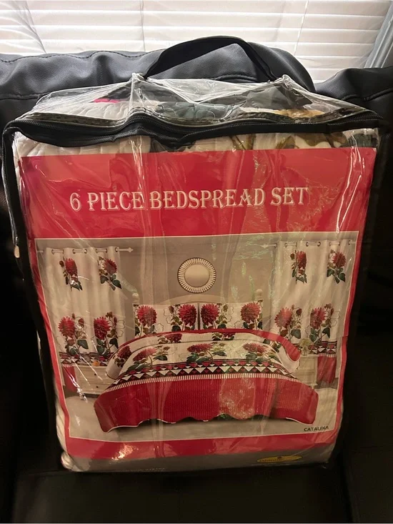 Catalina Red and Cream Floral 6-Piece Bedspread Set