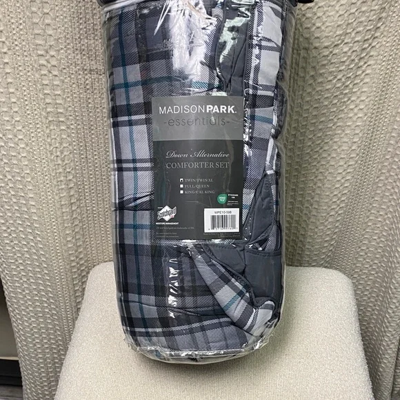Madison Park Plaid Comforter Set in Gray and Blue