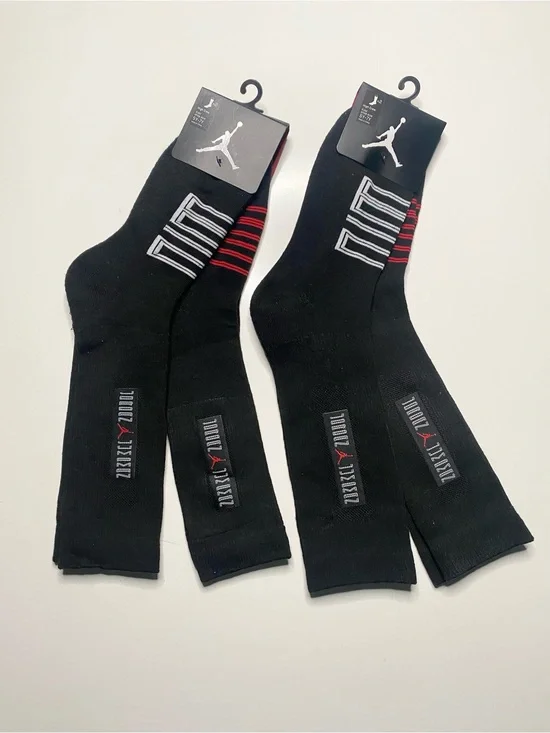 NWT Jordan Nike Boys Socks 4 Pair Size 5Y-7Y High Crew New with tags Lot Bundle
