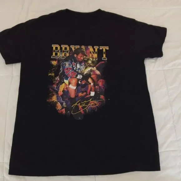 Kobe Bryant Championship Trophy Black Graphic T-shirt