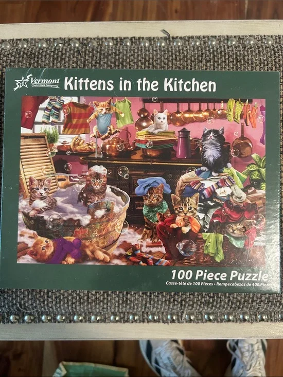 Kittens in the Kitchen 100-Piece Puzzle - Green Box