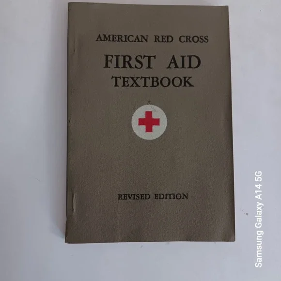 AMERICAN RED CROSS First Aid Textbook Revised BLAKISTON 264 Illustrations 1945