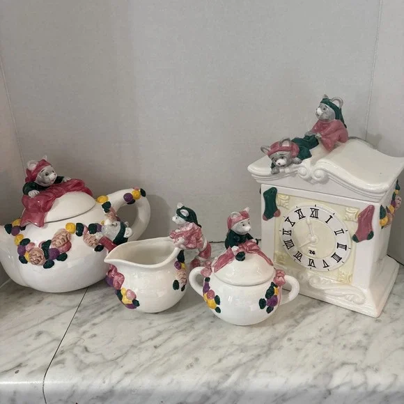 Cat Mouse Christmas 7 Pc Set Tea Pot Creamer Napkin Holder Lids Clock Pink