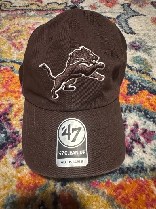 47 Brown Baseball Cap with White-Outlined Embroidered Lion