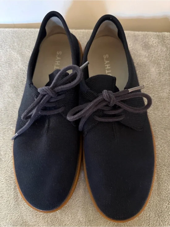 Rothy’s Men’s RS01 Sneaker in Navy Blue / Gum Sole - Size 11.5
