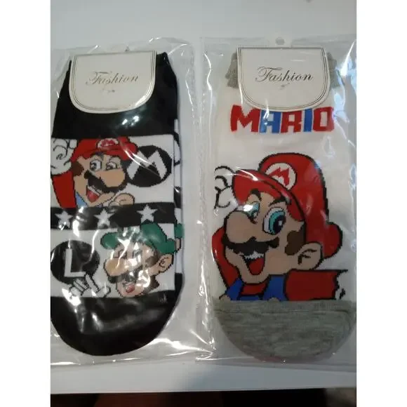 *NEW* Mario inspired Low Cut socks 2 pair Kids size Medium 0426