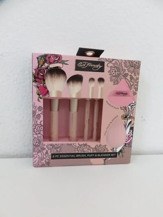 (#140) Ed Hardy 6-Piece  Makeup Brush, Puff & Blender