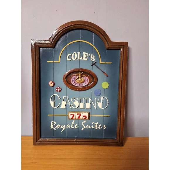 Vintage‎ 3D Cole's Casino Royal Suites Wooden Plaque. 16