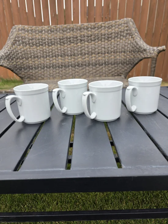 Williams Sonoma Pantry Essentials White Porcelain Coffee Mugs Set of 4 Oven Safe