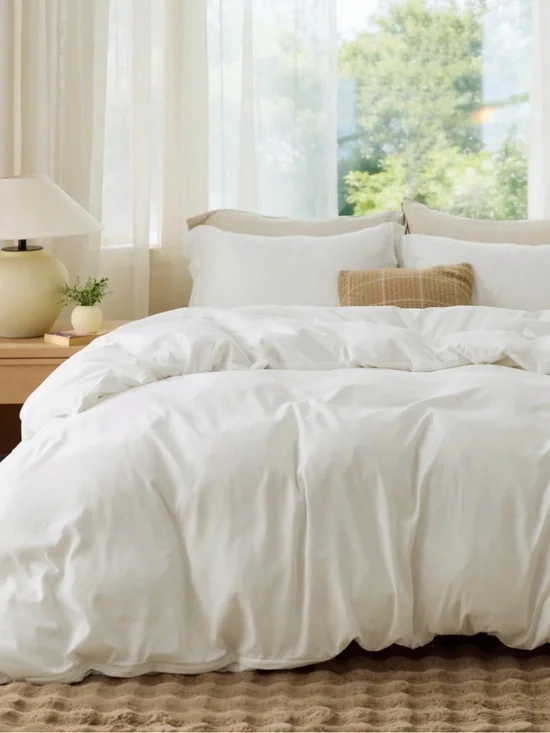 Classic Cream  Duvet Cover Set - Brand: