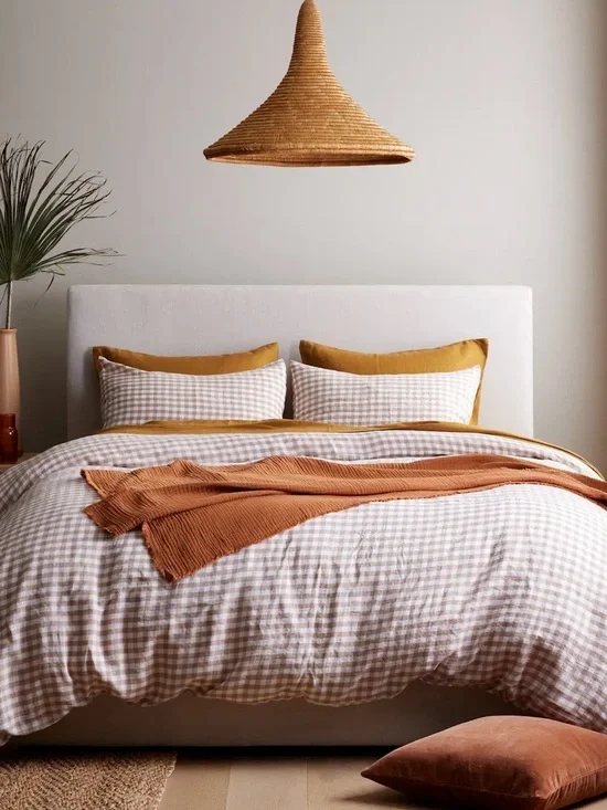 Quince European Linen 3 Piece Gingham Duvet Cover Set, Full/Queen (Cafe/White)