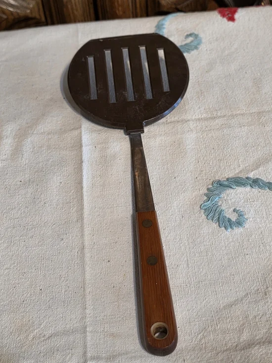 Vintage Brown Wood-Handle Slotted Turner Spatula - Brown