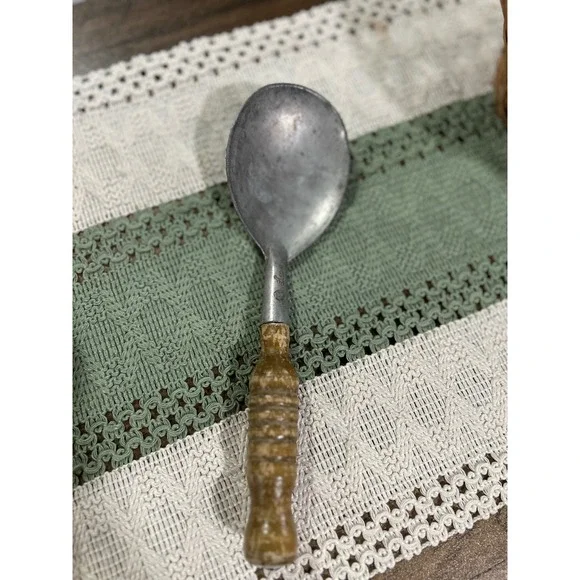 VINTAGE ICE CREAM SCOOP from the 50s/60s