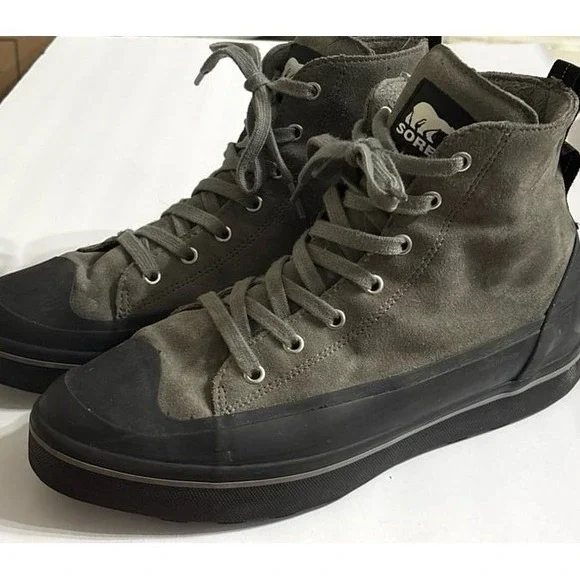 Sorel Men's Cheyanne Metro II (sz. 9.5) Gray waterproof Boots Sneakers