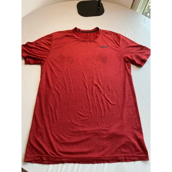 Nike Dri-FIT Mens Red Heathered Training Shirt Standard Fit Medium AR6029-687