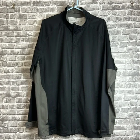 Nike‎