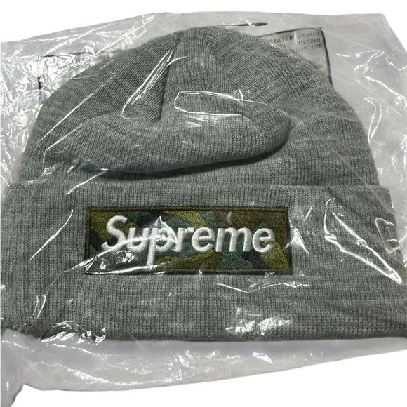 Supreme x New Era Gray Camo Box Logo Beanie FW Season NWT OS