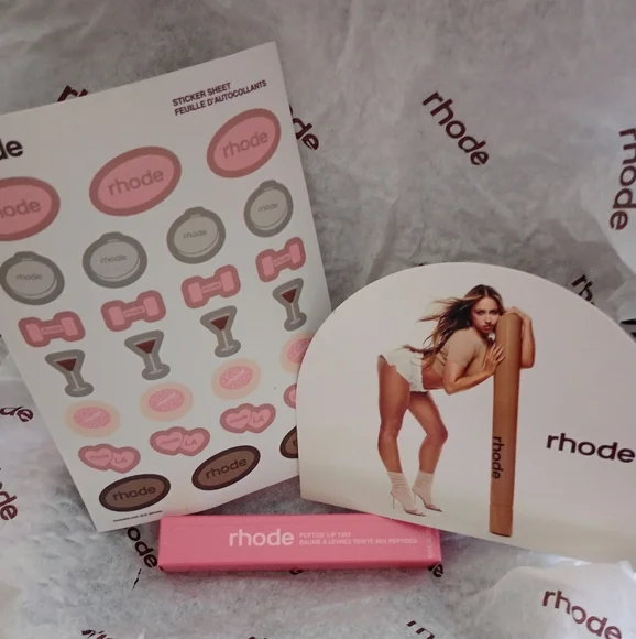 RHODE Peptide Lip Tint - Sugar Cookie