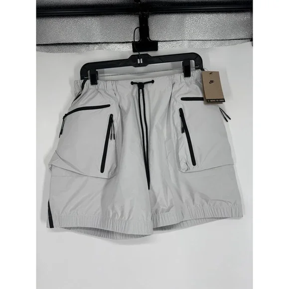 Nike Tech Super Lightweight Cargo Shorts Mens Medium Summit White HJ2946-121