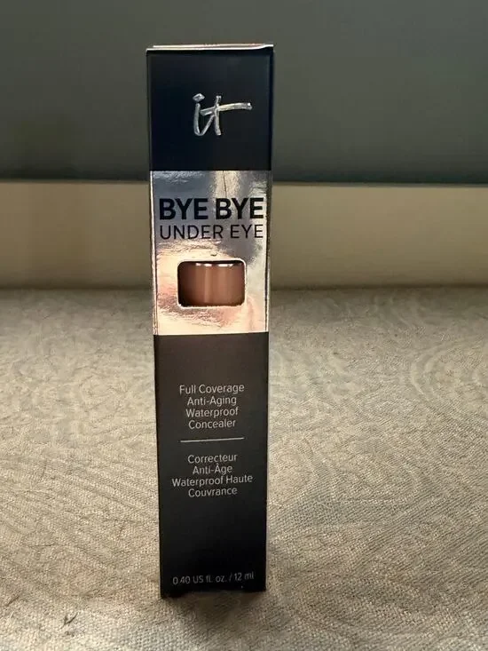 IT cosmetics bye bye under eye concealer Light Natural 13.0