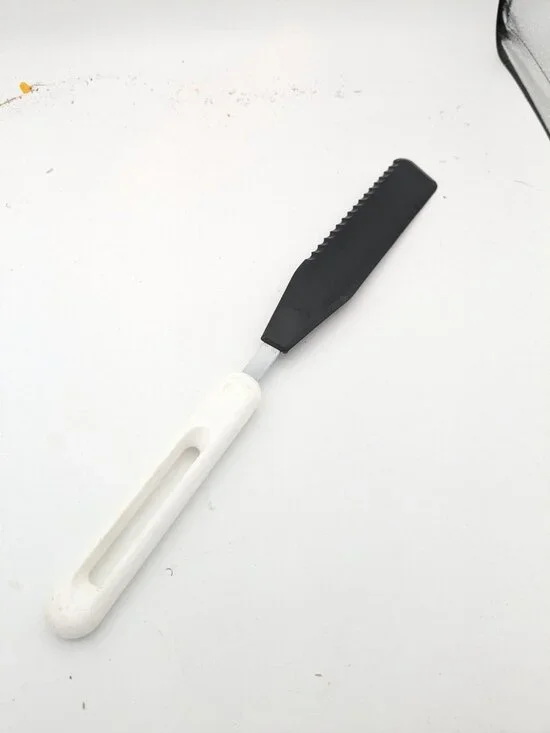 Bonny Icing Spatula Spreader Serrated Knife 13