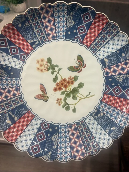 William Sonoma Dinner Plates