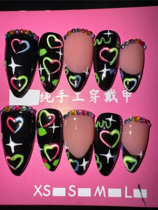 Black Heart Accent Press-On Nail Set with Rhinestones