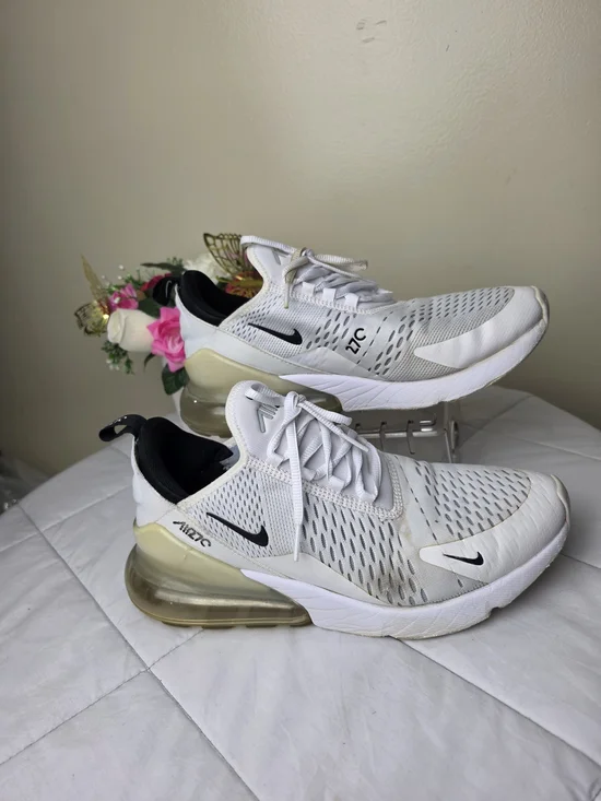 Nike Air Max 270 Men's White Black Athletic Shoes Size 9.5