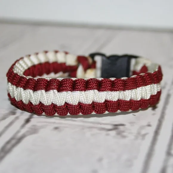 🧵🔴 Maroon + Cream Paracord Bracelet · 7.5