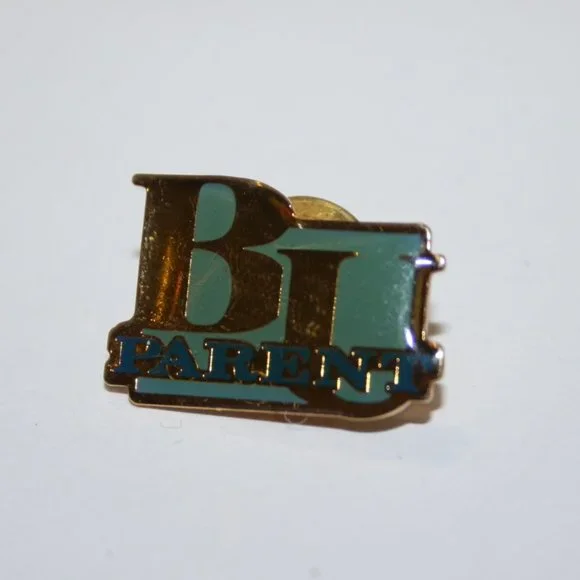 🎓✨ Vintage BU Parent Lapel Pin · 7/8